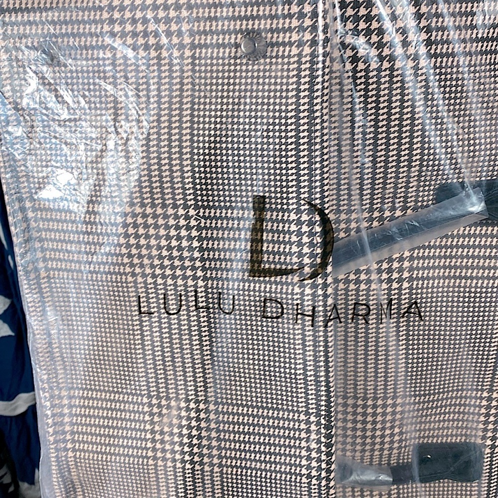 Lulu Dharma Pink Plaid Frasier Weekender Bag NWT - Picture 5 of 6